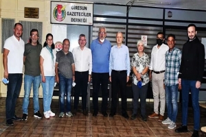 MİLLETVEKİLİ AYDIN VE İL BAŞKANI TATLI'DAN DERNEĞİMİZE TEBRİK ZİYARETİ