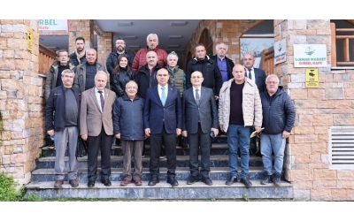 VALİ KOÇ'TAN, GAZETECİLER DERNEĞİ'NE ZİYARET