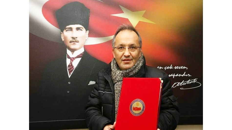 ATATÜRK'Ü SAYGIYLA VE ÖZLEMLE ANIYORUZ